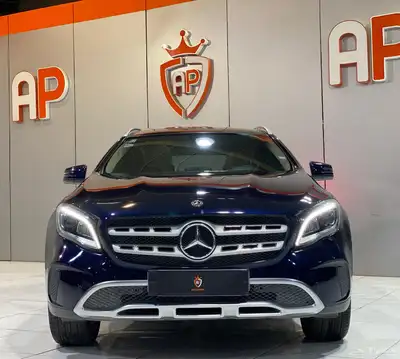 مرسيدس GLA250 2018 بحالة ممتازة 4