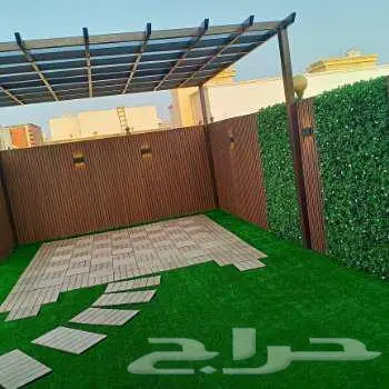 عشب جداري صناعي للجدران تنسيق حدائق عشب ملاعب انجيله صناعيه 11
