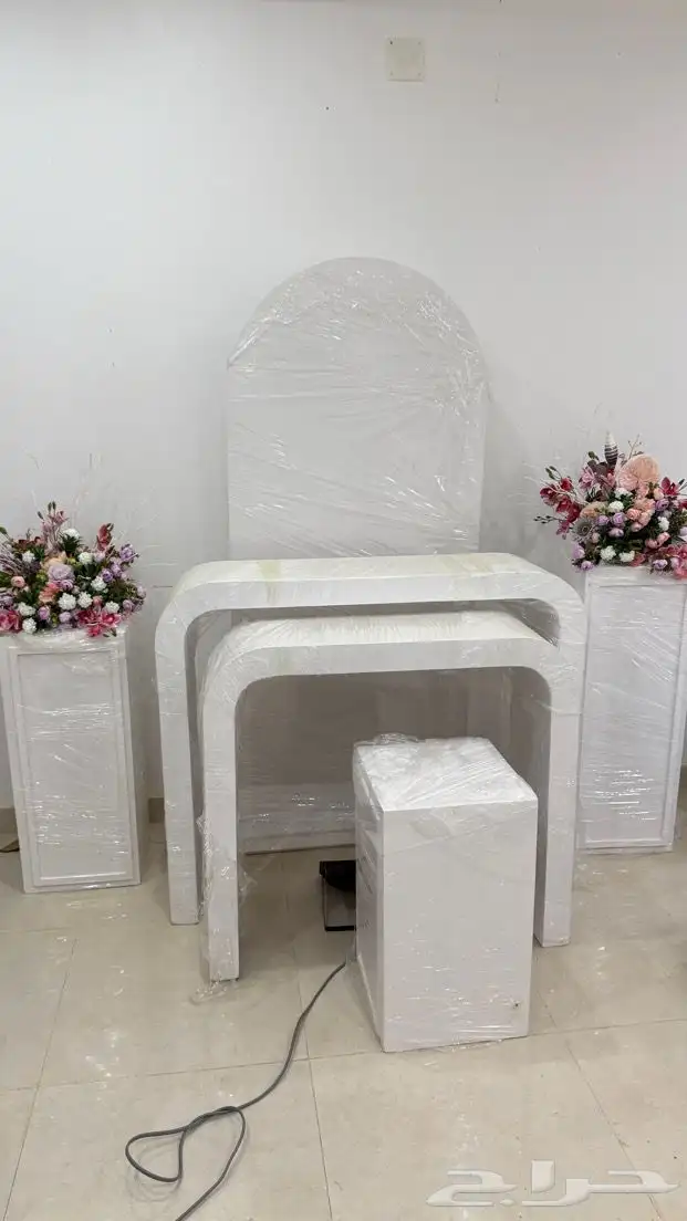 طاولات حفلات او ملكه للايجار او بيع 0