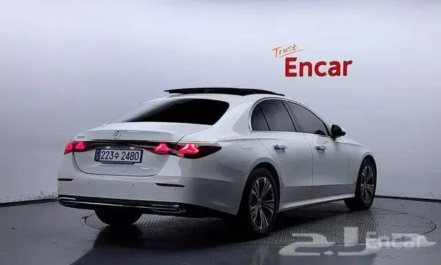 مرسيدس E200 موديل 2024 1