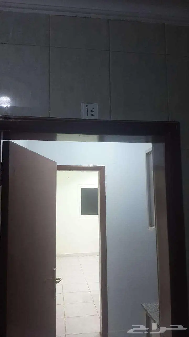 للإيجار السنوي شقة عزاب في حي الملك فيصل   عرض رقم H1126 3