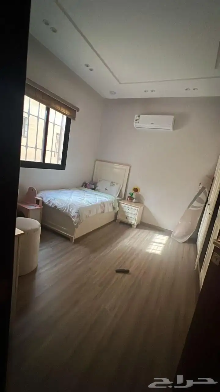 فله تاون هاوس للبيع في حي عكاظ 6