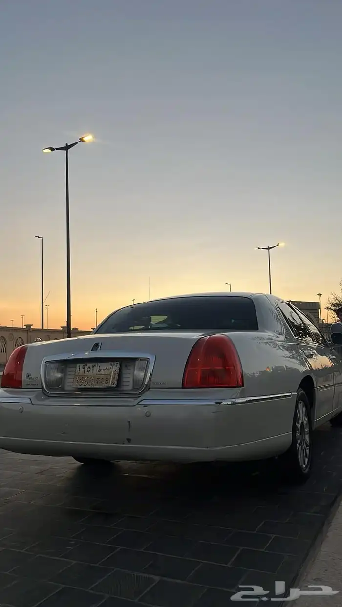 لينكون تاون كار 10