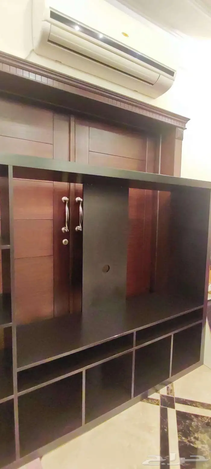 مكتبة تلفزيون ايكيا 1