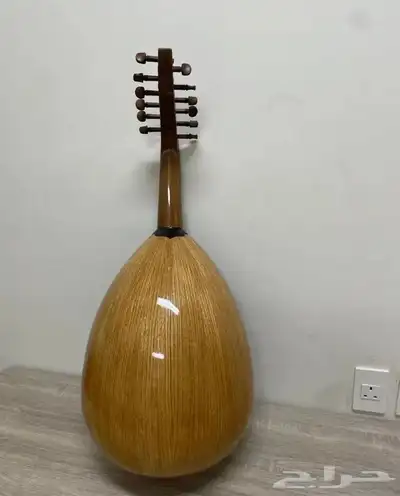 للبيع عود زرياب نظيف 2