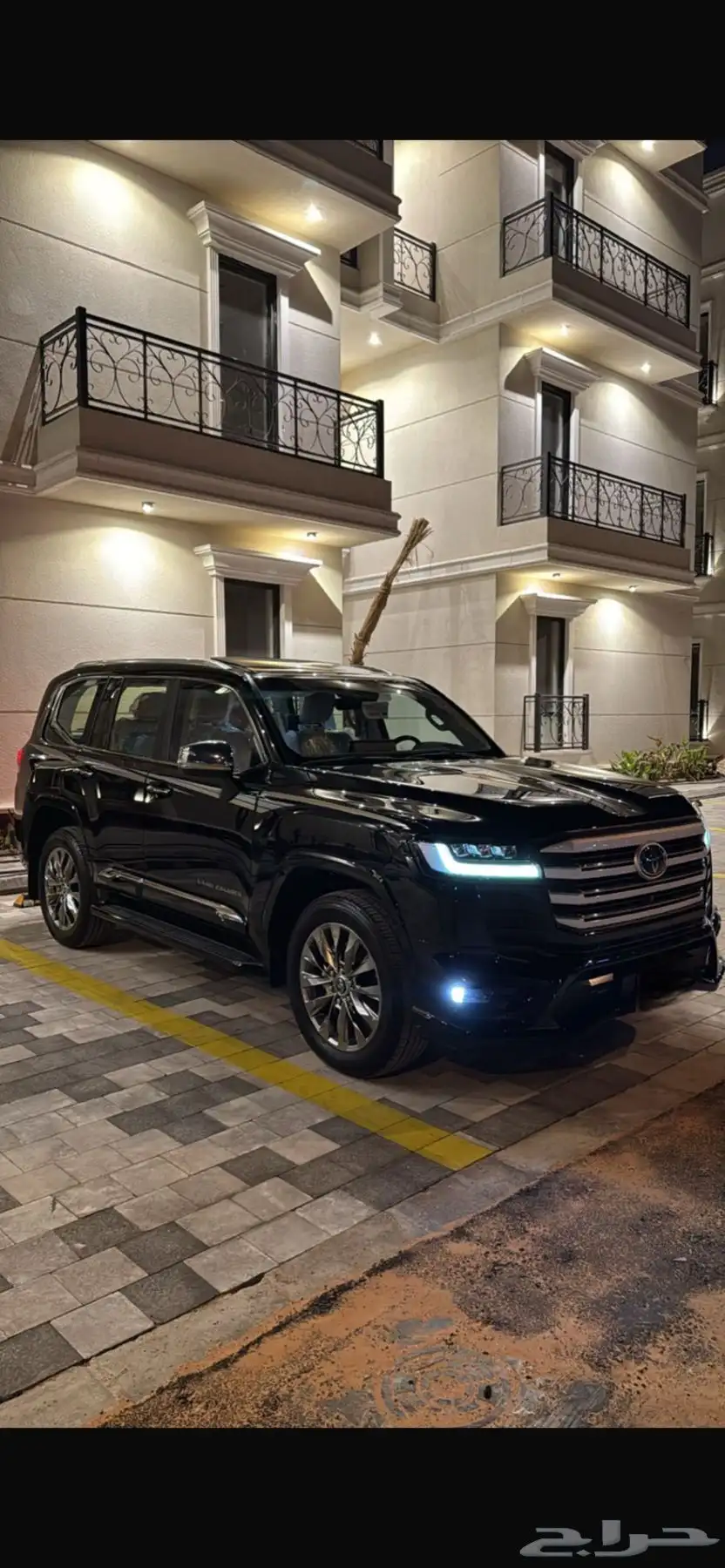 لاندكروزر 2023 VX.S 10