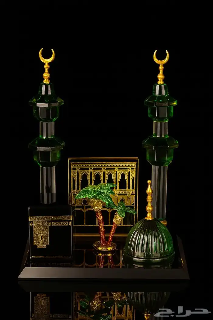 مجسم الكعبة مع قبة الروضة والنخل 0