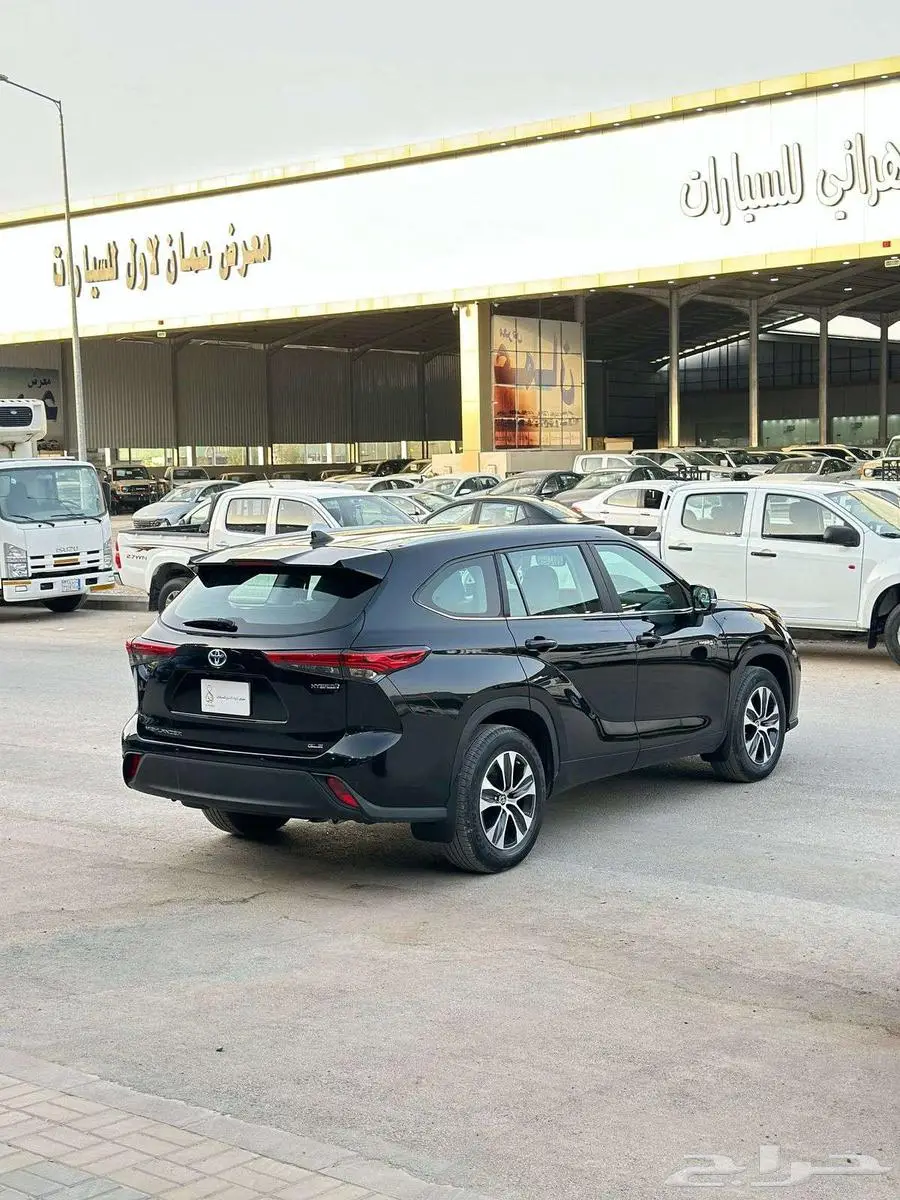 تويوتا هايلندر 2023 GLE 3