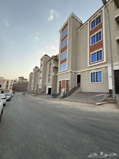 شقق دور ثاني للبيع ابها حي الروابي 3