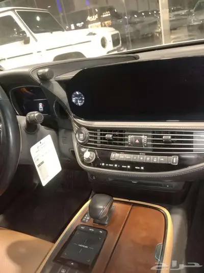 لكزس LS350 موديل 2021 فل كامل وارد الساير مستعمل 7