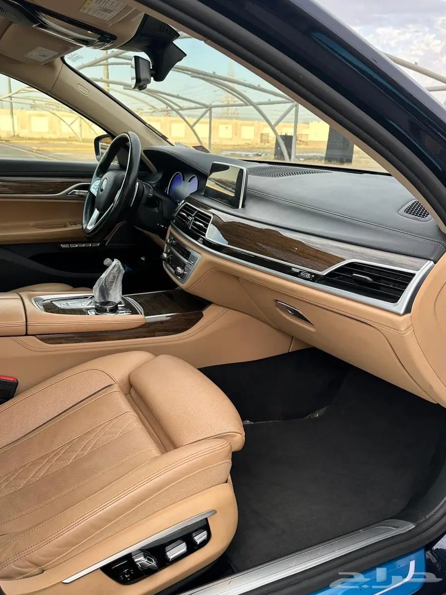 بي ام دبليو 2016 Li750 V8 7