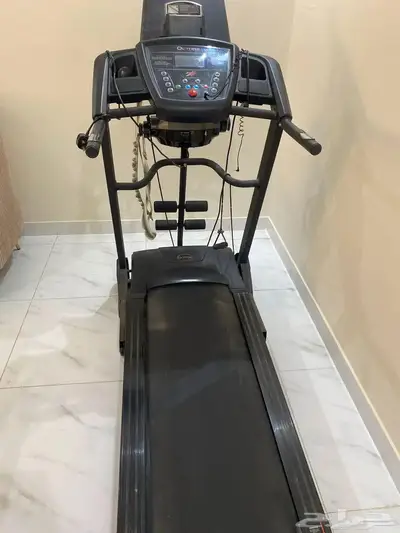 جهاز سير نظيف جدا ويستحمل وزن 120 كيلو مع رجاج 2