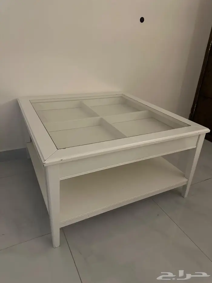 طاولة بيضاء سليمة 0