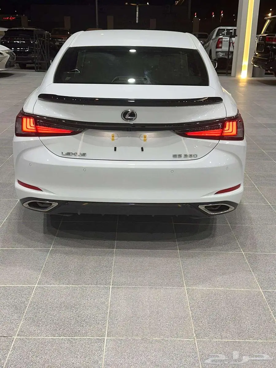 لكزس ES 350 F_SPORT موديل 2025 - خليجي 19