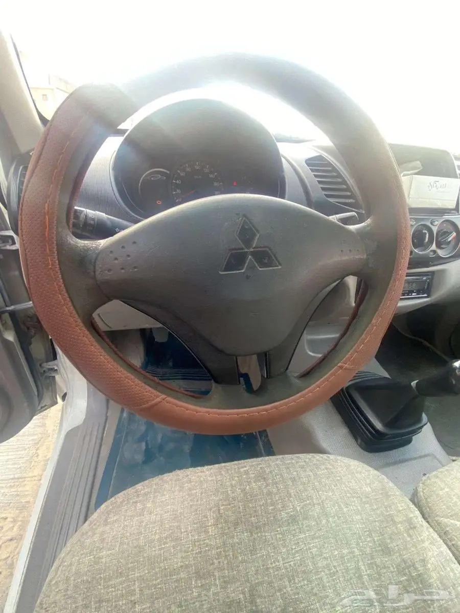 متسوبيشي 2011 بكب غمارتين L200 القير عادي بنزين للبيع 9