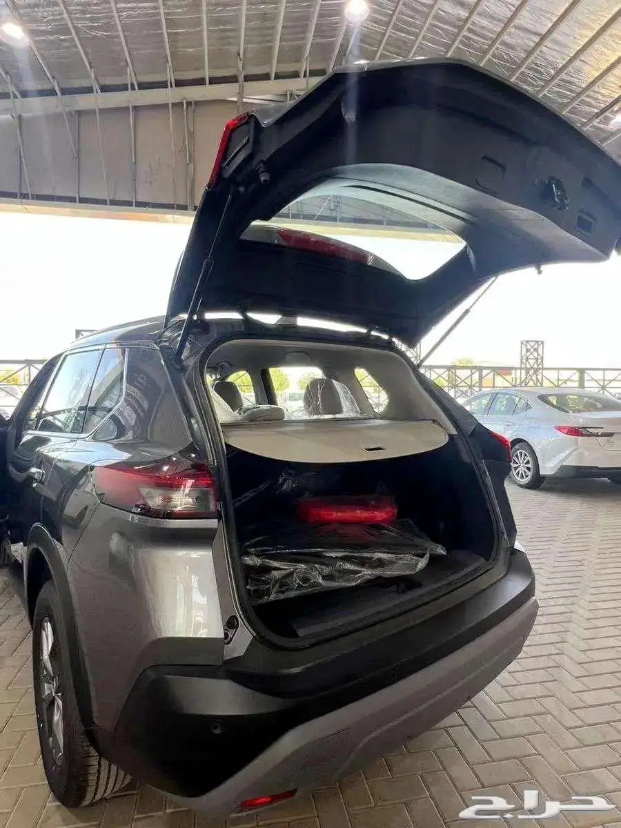 نيسان اكس تريل موديل 2025 بنزين دبل 6