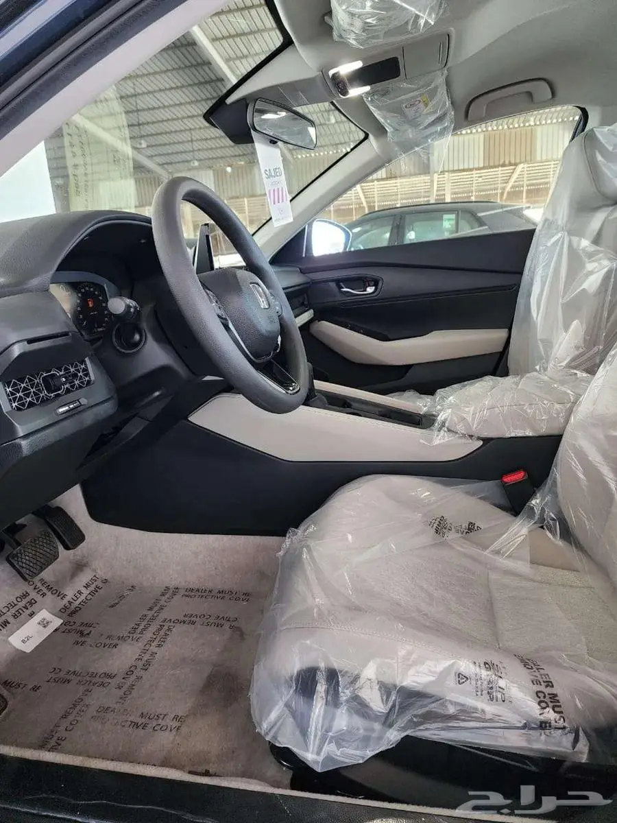 هوندا اكورد 2025 LX ستاندر 12