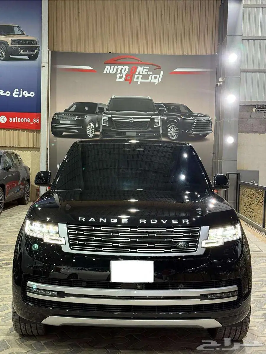 رانج روفر P530 Black-edition 2024 3