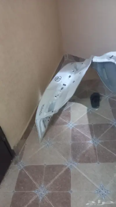 شنطة يارس وصدام خلفي يارس 23 للبيع 4