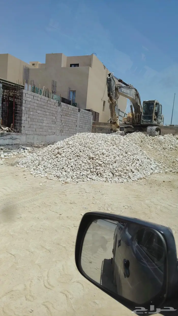 أعمال حفر وترحيل وهدم وتأجير بوكلينات 3