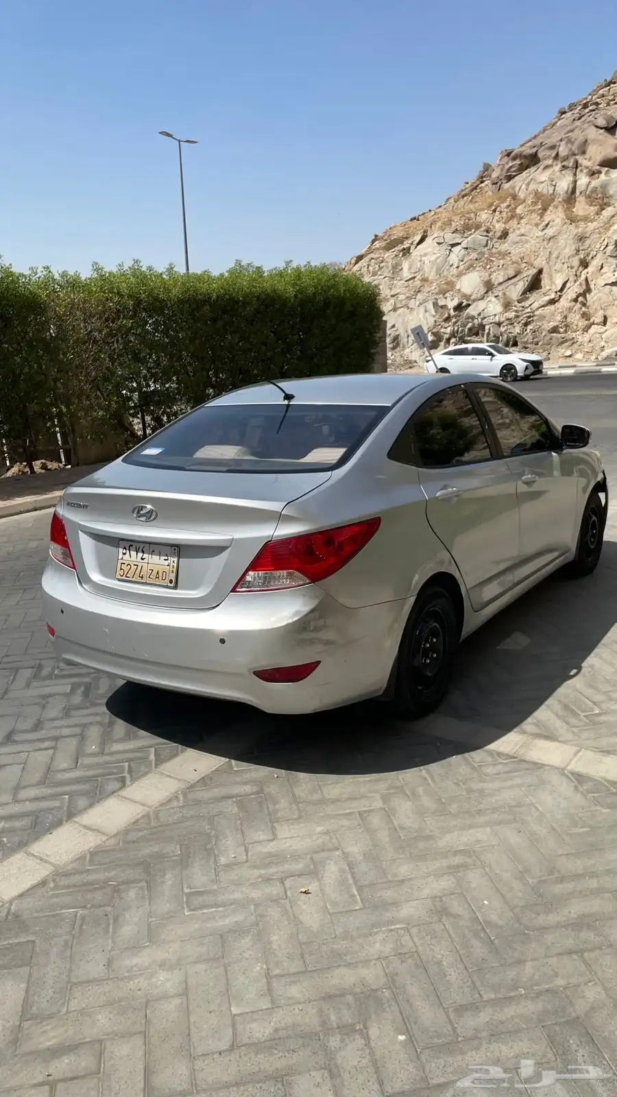 للبيع هونداي اكسنت 2017 15