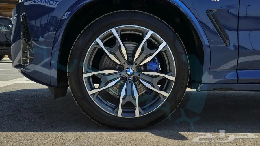 2025 BMW X4 XDRIVE 30i M 2.0T AWD GCC 38