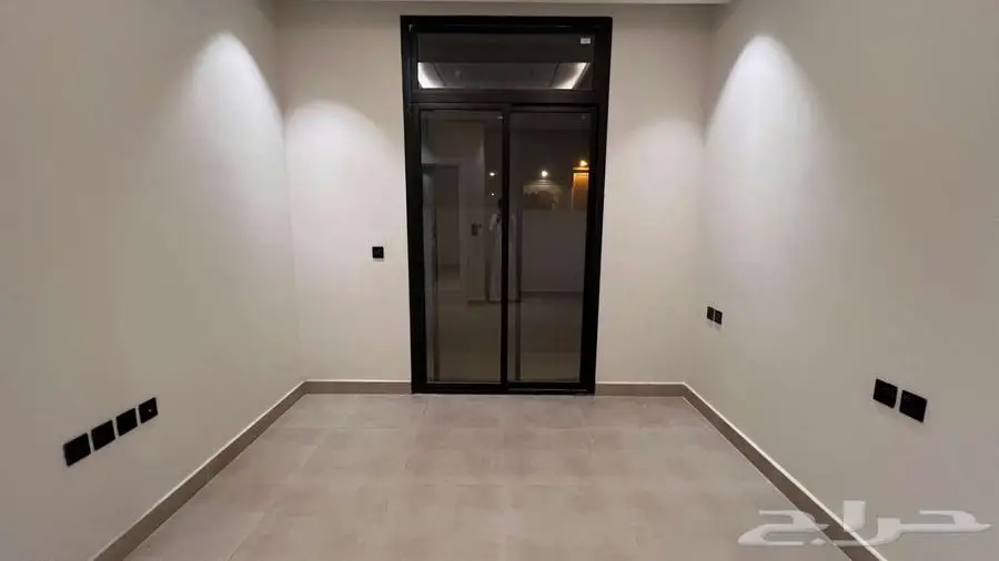 شقة في حي العارض 11