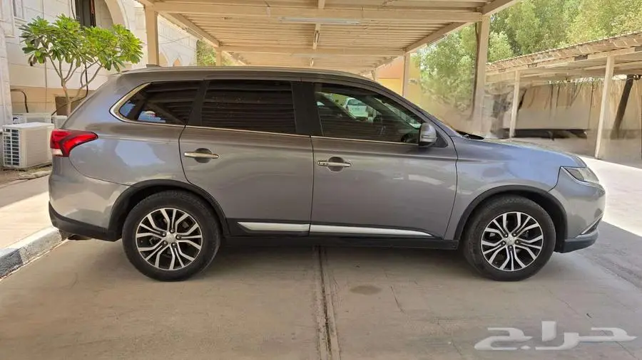 Mitsubishi Outlander 2018 8