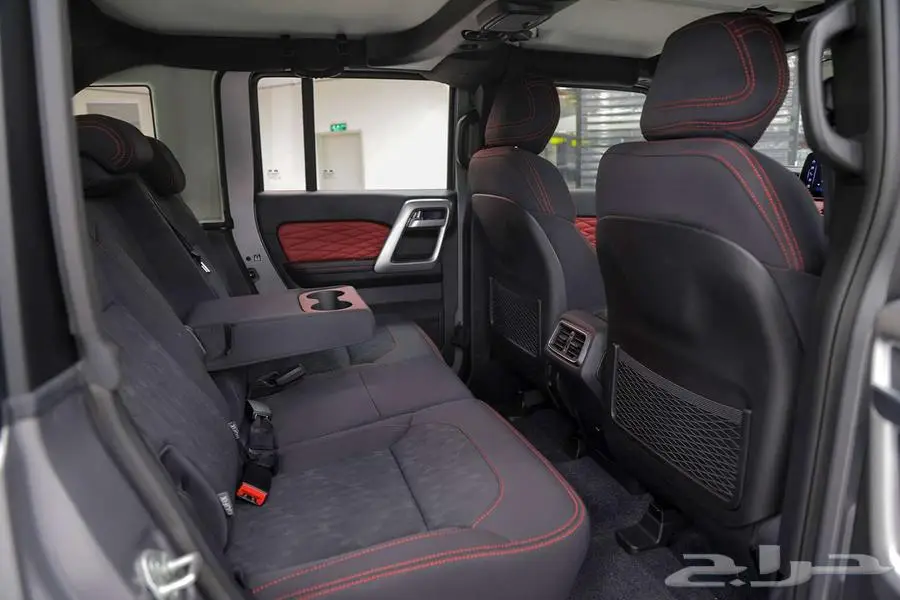 احجز الآن BJ40-C أكسكلوسيف 2025 وتمتع بأفضل العروض 10