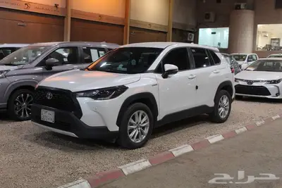 تويوتا كرولا كروس LE هايبرد 2024 1