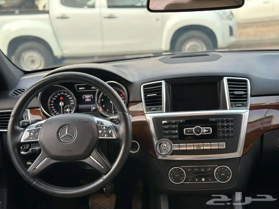 جيب مرسيدس Ml400 موديل 2015 7