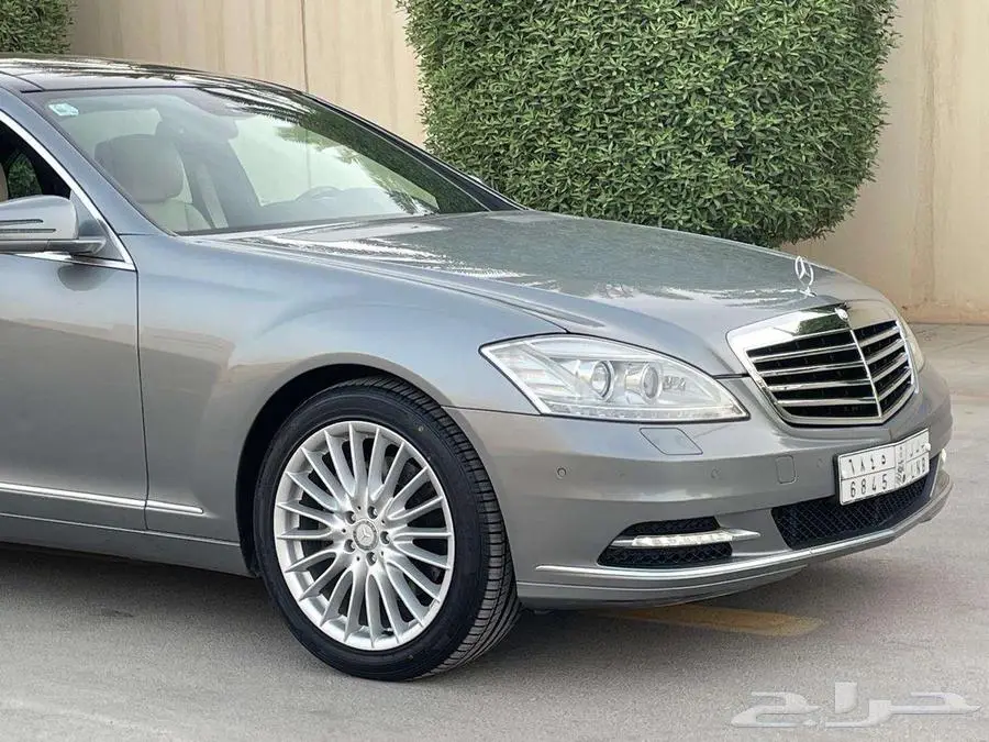 مرسيدس بانوراما S300 فضي 2012 ماشي 94 ألف بحالة ممتازة جدا 22