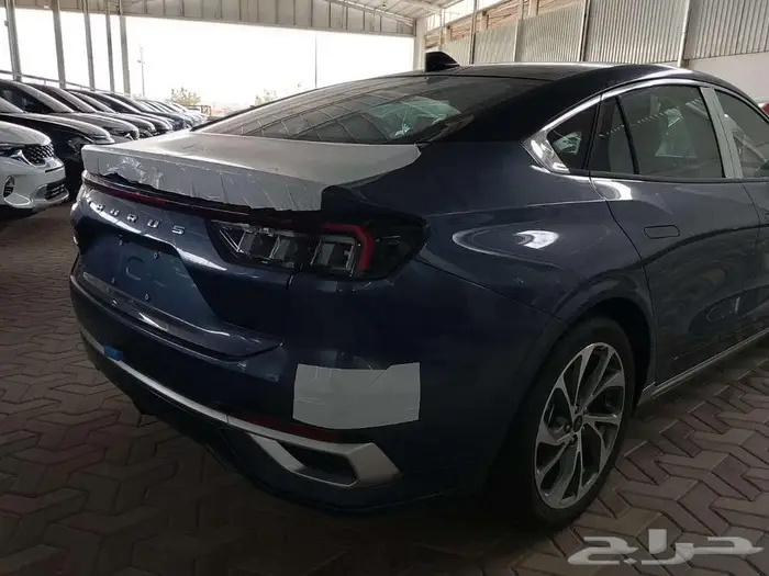 فورد تورس تيتانيوم موديل 2025 متوفر جميع الفئات 5