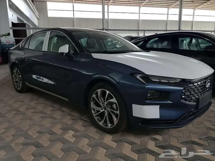 فورد تورس تيتانيوم موديل 2025 متوفر جميع الفئات 2