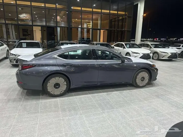 لكزس ES 350 F_SPORT موديل 2025 - خليجي 13