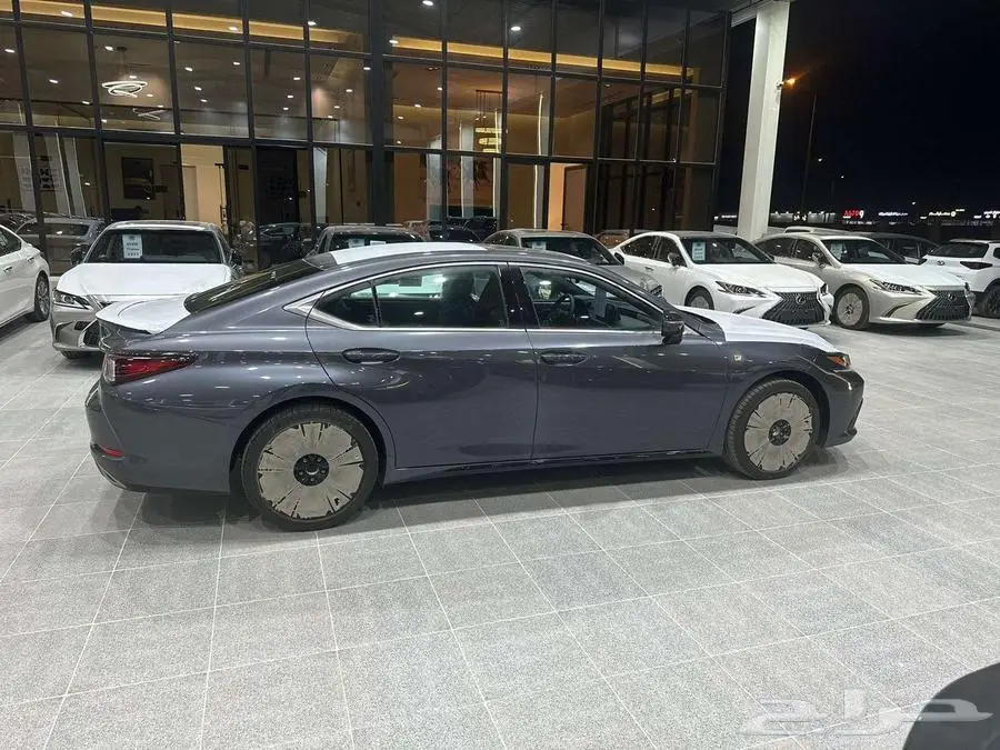 لكزس ES 350 F_SPORT موديل 2025 - خليجي 13