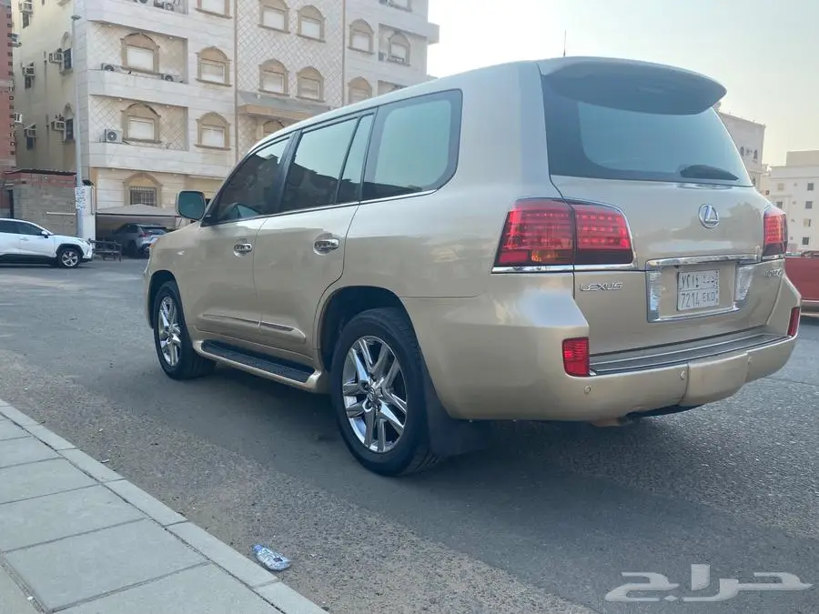 لكزس ال اكس570 0