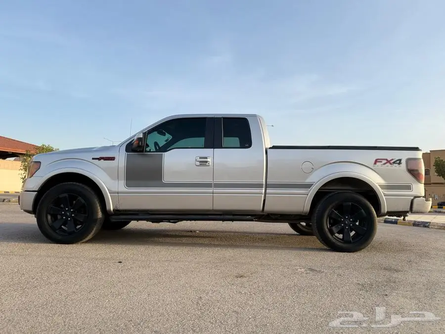 فورد F150 فئة FX4 مكينة رابتر 22