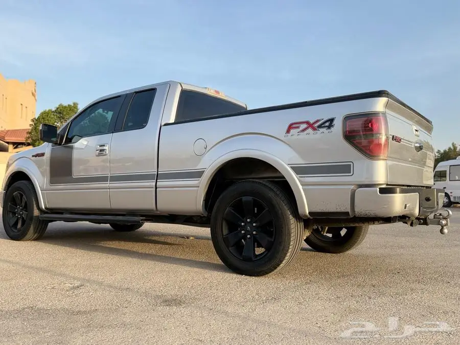 فورد F150 فئة FX4 مكينة رابتر 23