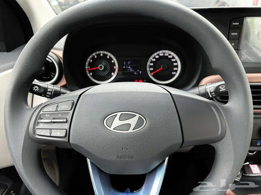 هيونداي اي 10 جراند 2026 8