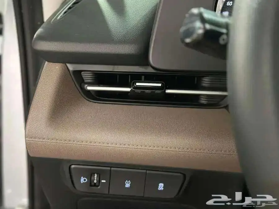 هيونداي أكسنت 2025 12