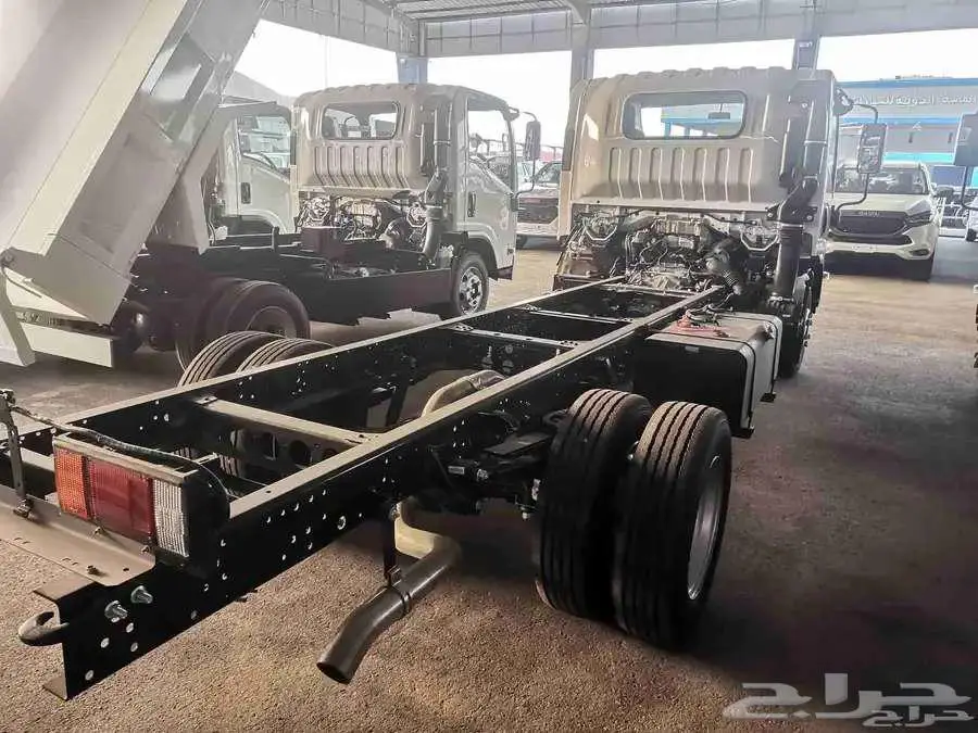 ايسوزو دينا 4و 5و 6و7.5 طن موديل 2025 1
