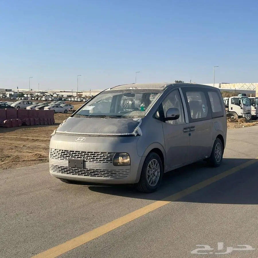 هيونداي ستاريا 2025 1