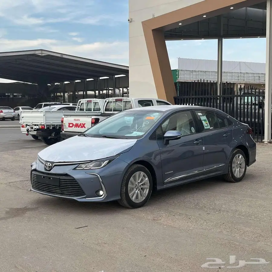 تويوتا كورولا مطور 2025 3
