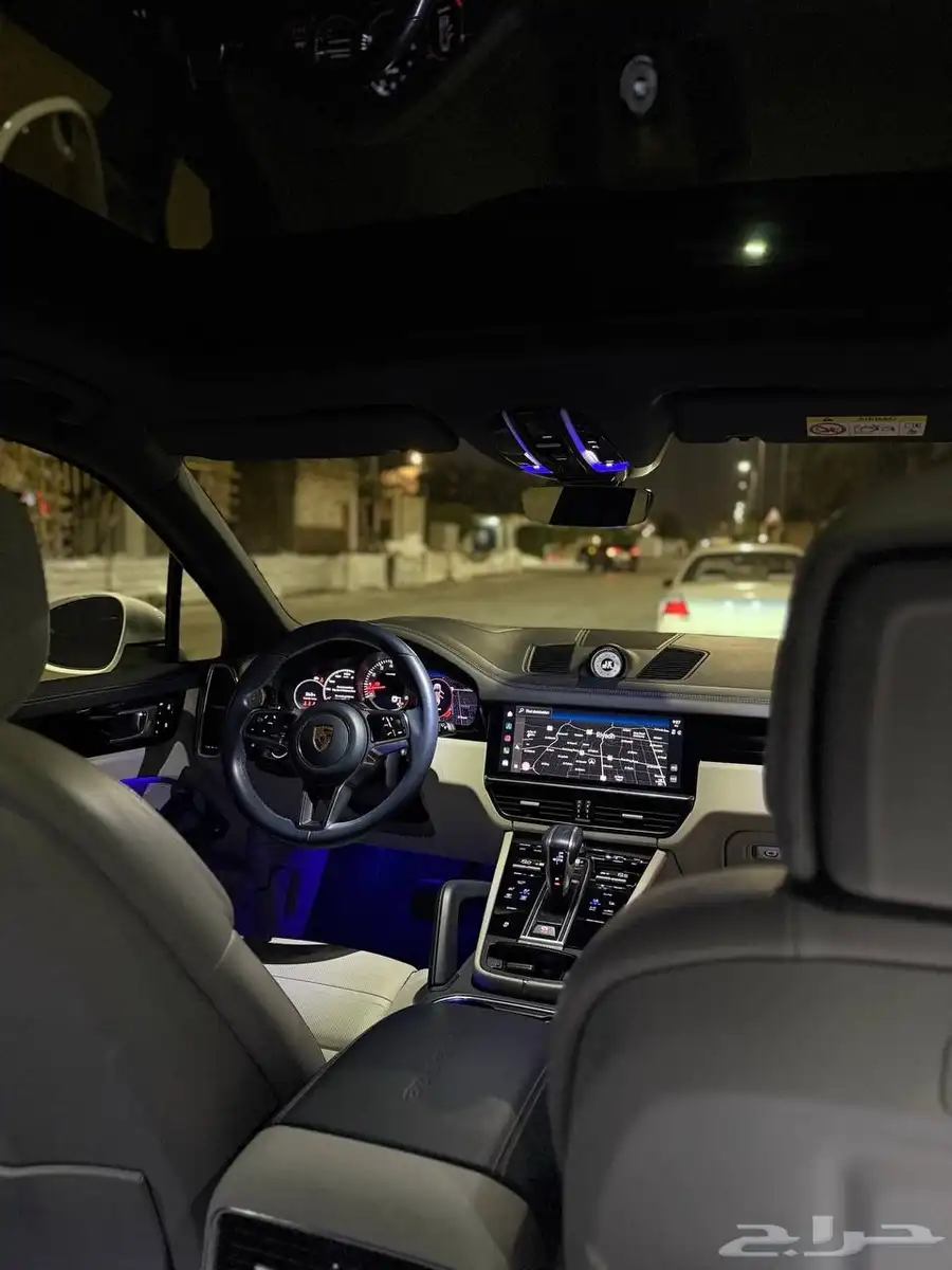 Cayenne Platinum Edition 2023 26