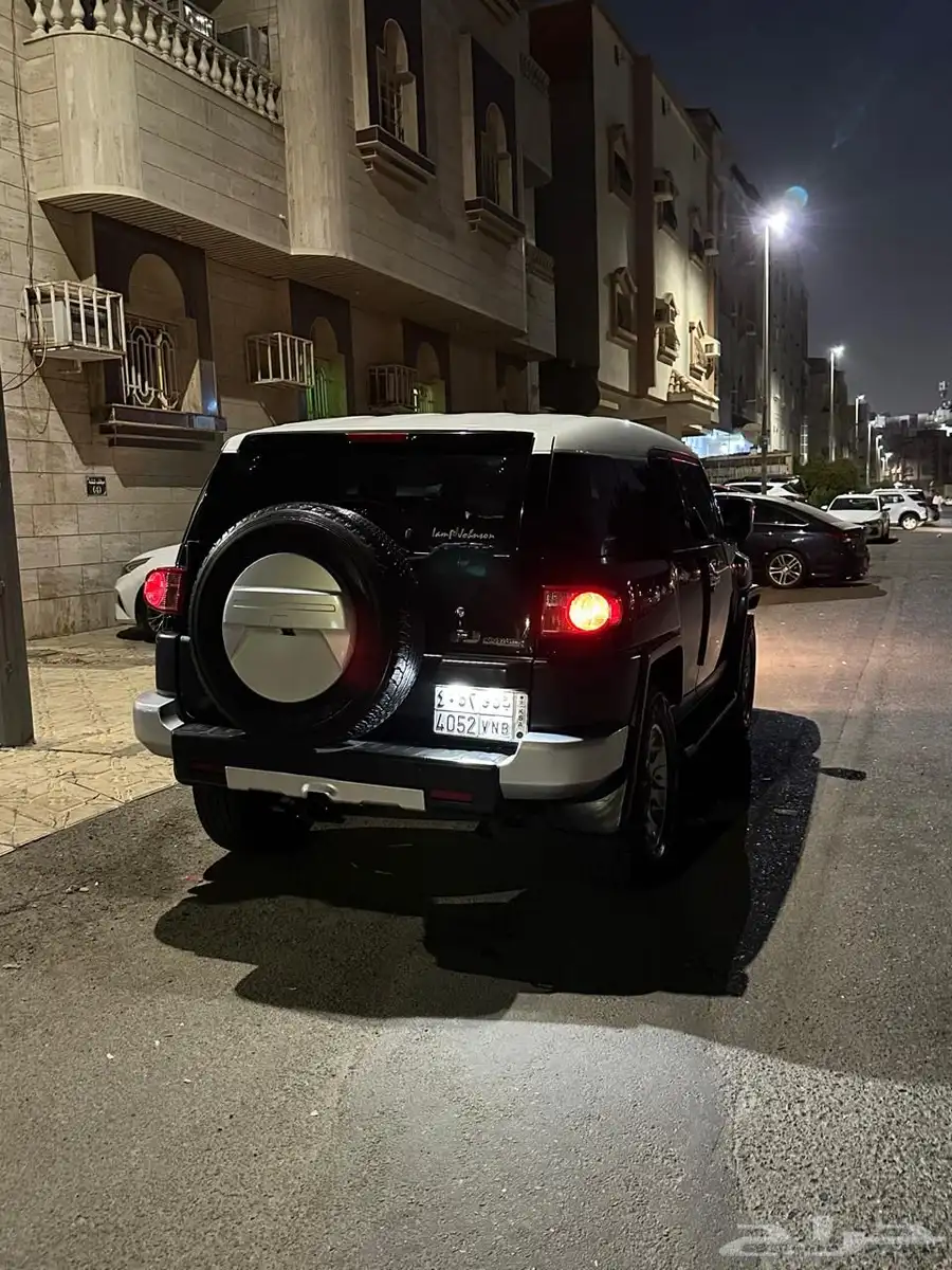 تايوتا اف جي 2012 7