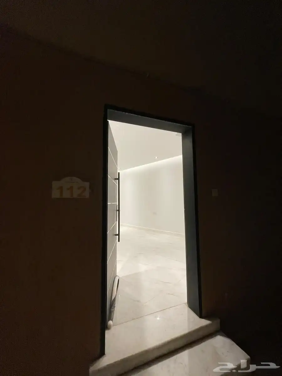 استديو للإيجار 2