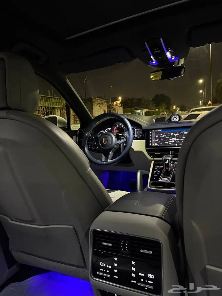 Cayenne Platinum Edition 2023 19