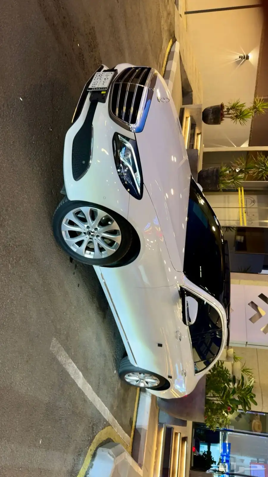 مرسيدس E300 فل كامل بانوراما عداد 106 بحالة الوكالة 3