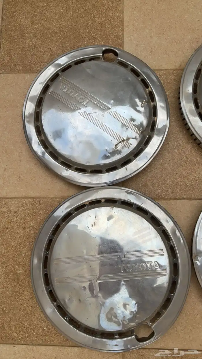 طيس هايلوكس 1985 وكاله شبه جديد 3